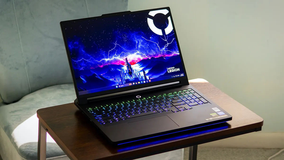  Màn hình của Lenovo Legion Pro 7i Gen 10 rất lý tưởng cho trải nghiệm chơi game và đồ họa chuyên sâu