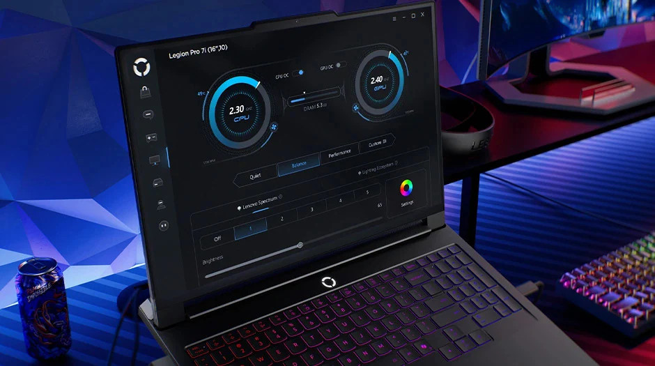 Laptop Lenovo Legion Pro 7i Gen 10 nổi bật về thiết kế hoàn, vượt trội về hiệu năng