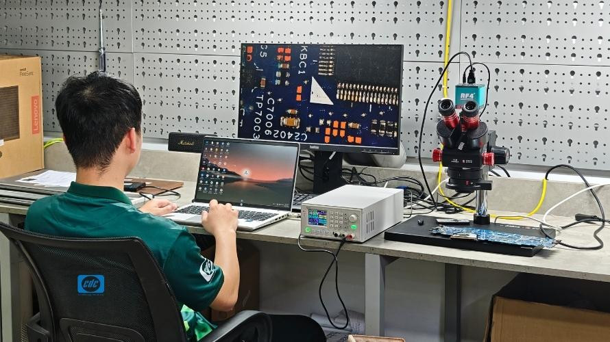 Thiết bị trước khi bàn giao cho khách cần được kỹ thuật của CDC kiểm tra kỹ càng.