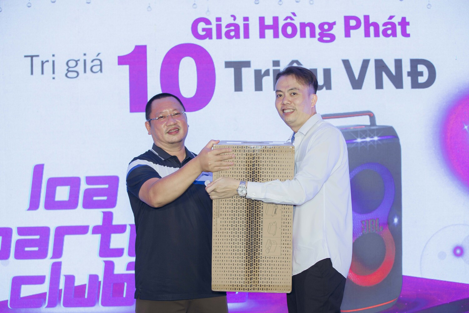 Những phần quà giá trị được trao trong phần