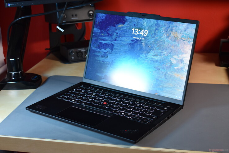 Điểm nổi bật của Lenovo ThinkPad T14s Gen 5 nằm ở con chip Intel Core™ Ultra 7-155U – dòng vi xử lý mới nhất thuộc kiến trúc Meteor Lake, sản xuất trên tiến trình Intel 4.