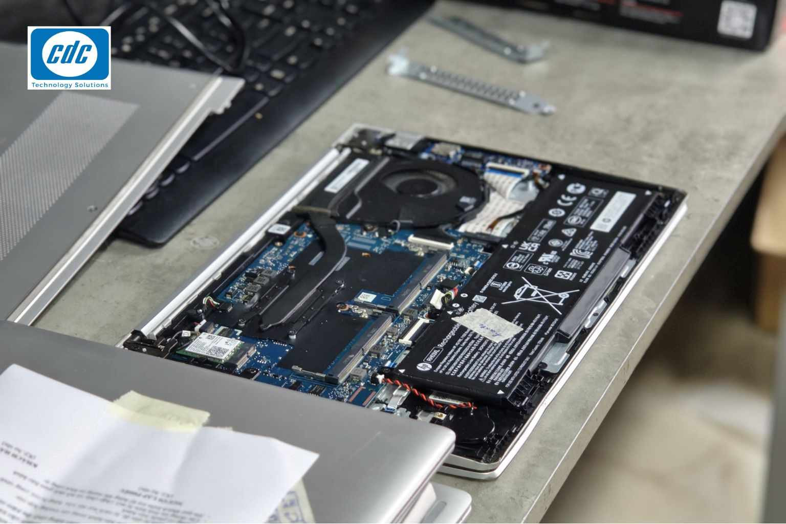 Lỗi bàn phím laptop Dell cần đến sự can thiệp của IT khi lặp lại nhiều lần hoặc xảy ra trên nhiều máy cùng lúc
