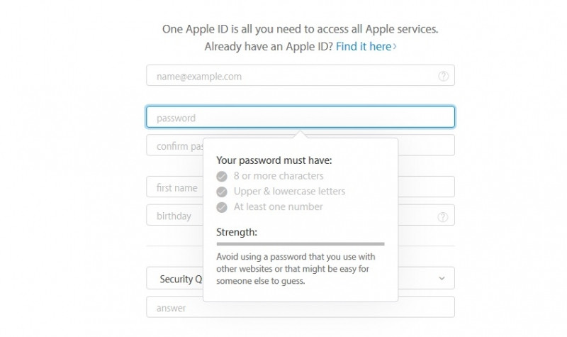 Ngay cả khi bạn đã đặt mật khẩu mạnh, vẫn nên kích hoạt xác thực 2 bước (Two-Factor Authentication) trên các dịch vụ quan trọng như Gmail, Facebook, ngân hàng, v.v.
