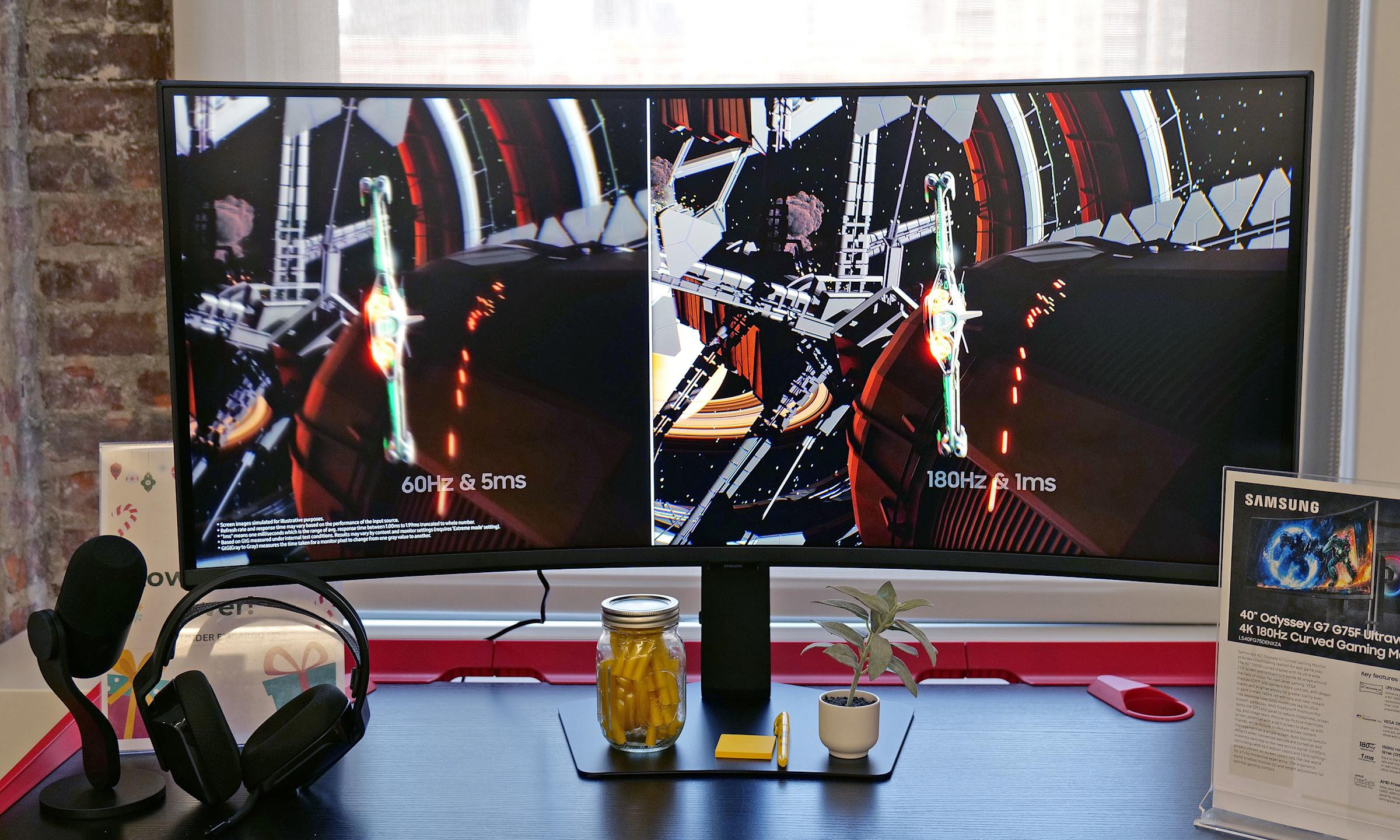 Khác với nhiều màn chơi game, G6 có thể dùng làm màn hình “all-in-one”: vừa game, vừa làm việc, vừa giải trí.