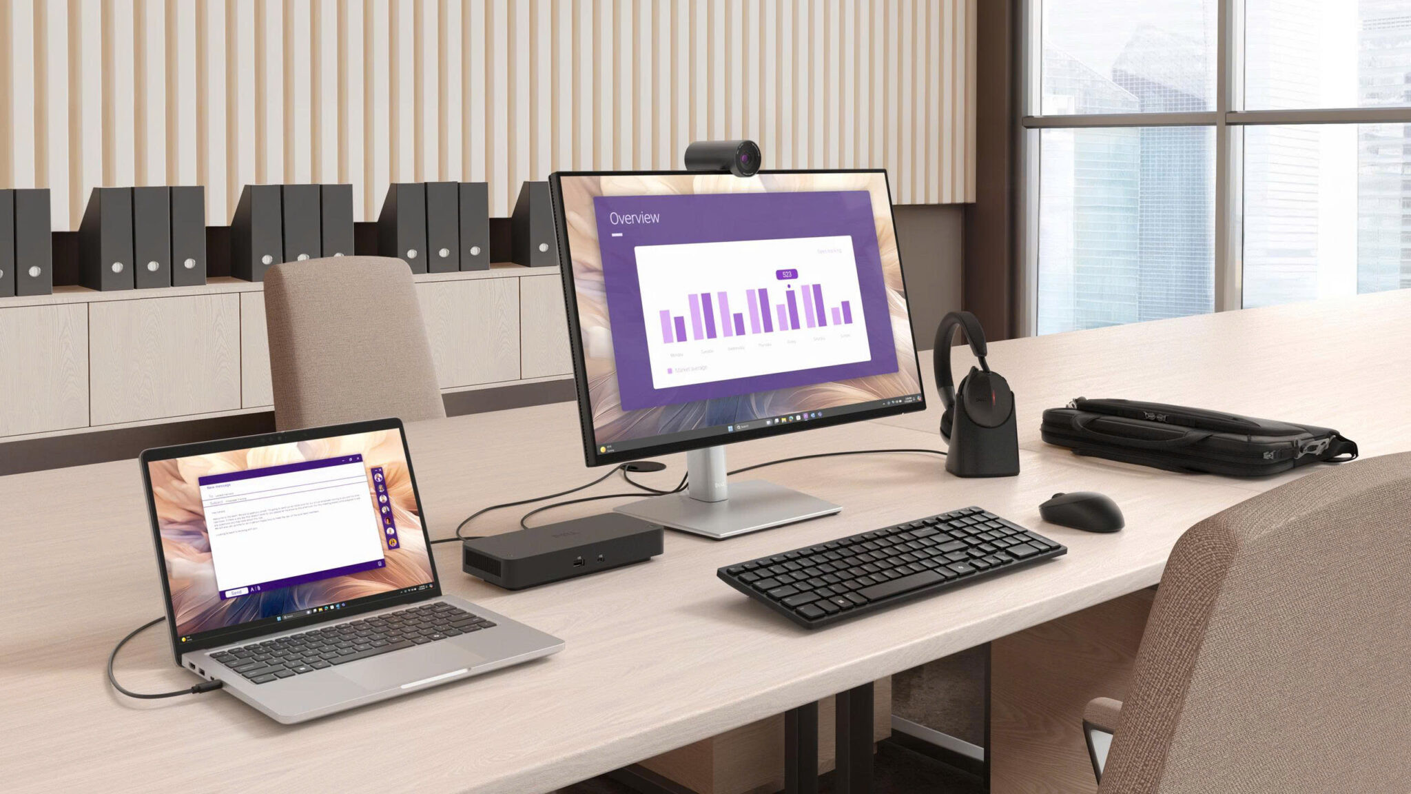 So với webcam 720p của nhiều mẫu doanh nhân giá rẻ, webcam của Dell PB14250 vượt trội hoàn toàn.