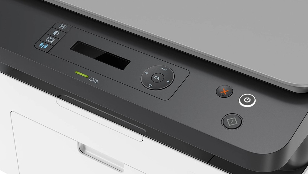 HP 136w xử lý mượt những tác vụ này mà không “hụt hơi”, nhờ bộ xử lý 600MHz và bộ nhớ 128MB