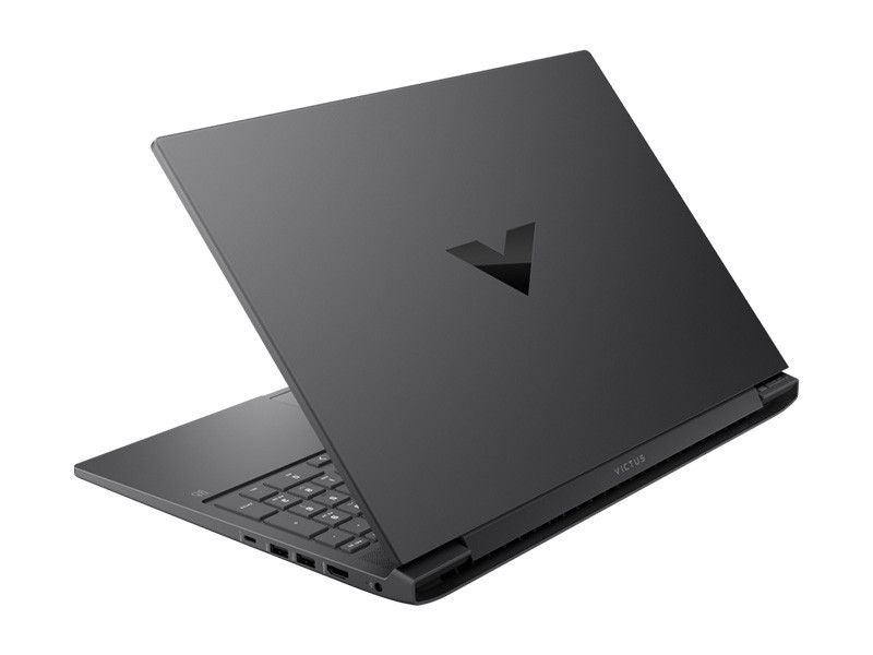 Với kích thước 16.1 inch, HP Victus 16 không hẳn là mẫu laptop gọn nhẹ nhưng vẫn nằm trong khả năng mang vác được.
