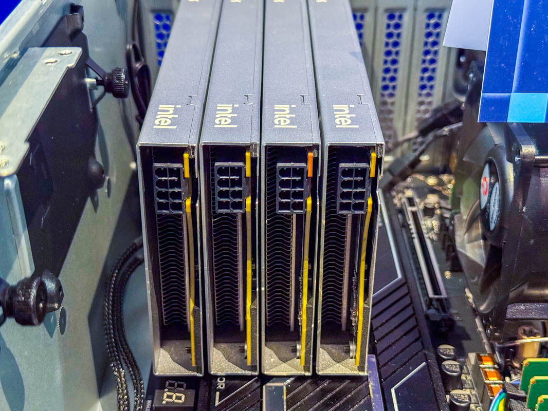 Intel Arc Pro B60 Turbo ASrock Battlematrix tại Computex 2025