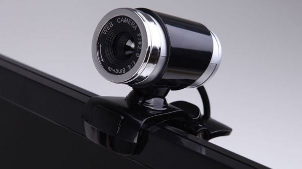 Nếu bạn phát hiện các file ảnh, video hoặc nhật ký hoạt động webcam mà mình không hề ghi lại – rất có thể thiết bị đã bị xâm nhập. 