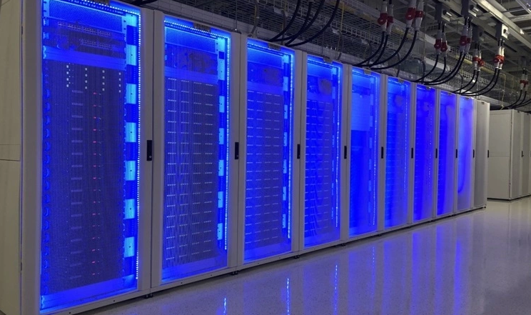 Siêu máy tính PACE Hive Gateway ở Viện công nghệ Georgia. 