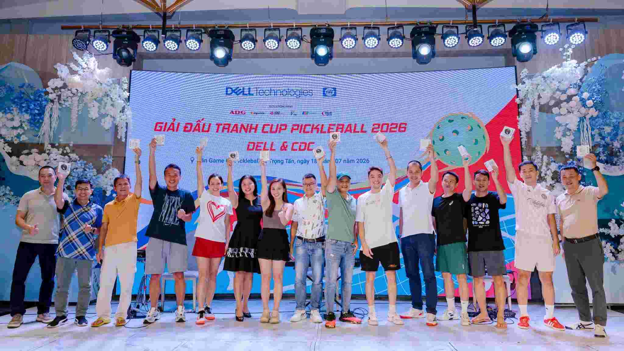 Trao quà pickleball