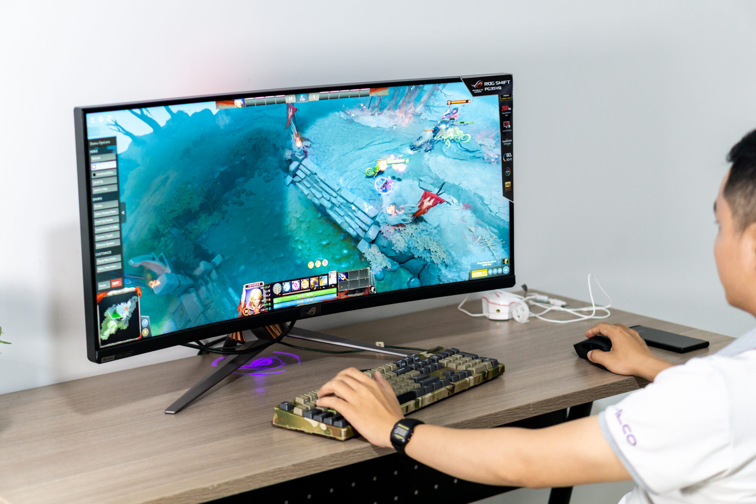 Màn hình máy tính cong có phù hợp văn phòng không?