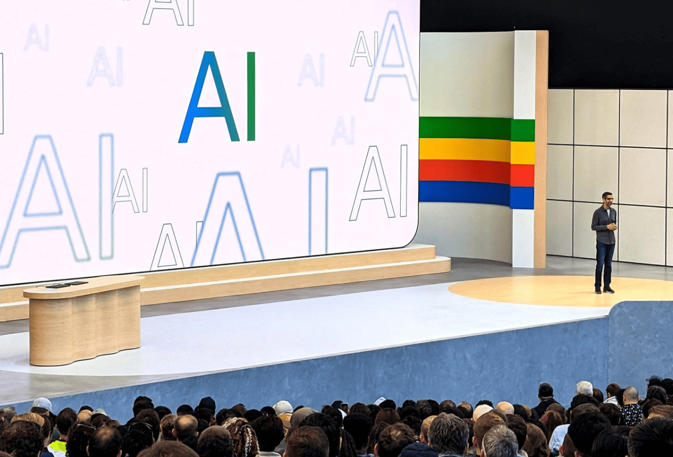 Google thúc giục nhân viên dùng AI trong công việc