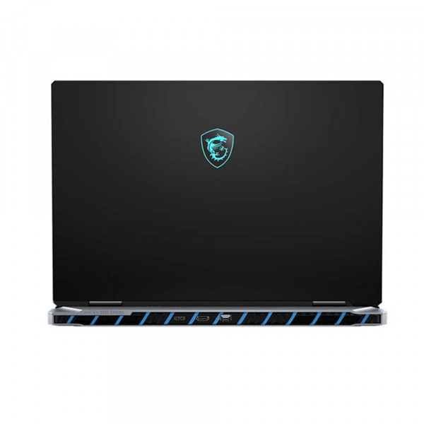 Titan 18 HX được trang bị RAM 64GB DDR5, đảm bảo đa nhiệm mượt mà ngay cả khi mở hàng chục ứng dụng nặng cùng lúc.