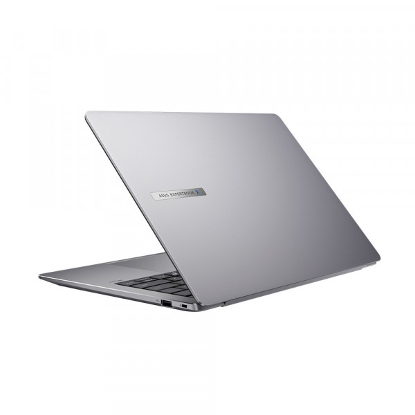 Cài sẵn Windows 11 bản quyền, máy mang đến giao diện hiện đại, bảo mật cao và nhiều công cụ hỗ trợ hiệu quả cho công việc hằng ngày.
