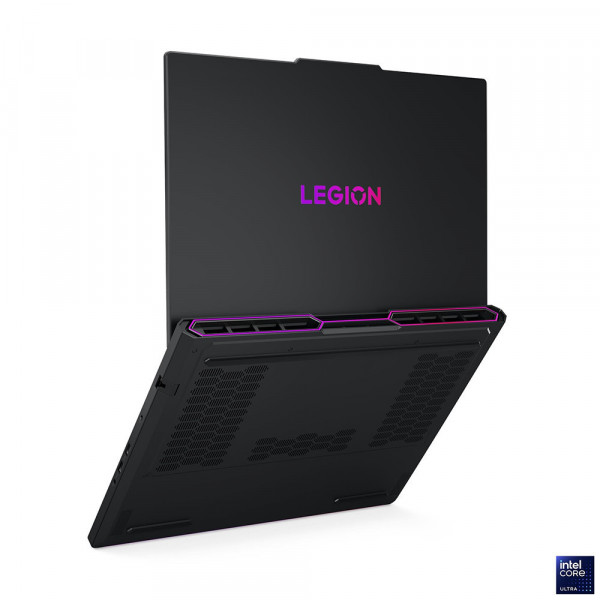 Legion Pro 7 mang phong cách gaming cao cấp với khung máy chắc chắn, hầm hố, kết hợp hệ thống tản nhiệt tiên tiến Legion ColdFront.