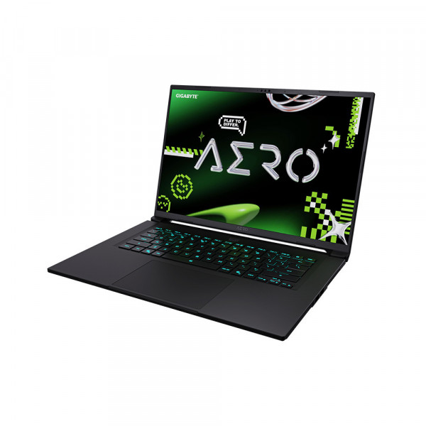 Với RAM DDR5 32GB, người dùng có thể chạy nhiều phần mềm cùng lúc mà không bị giật lag.